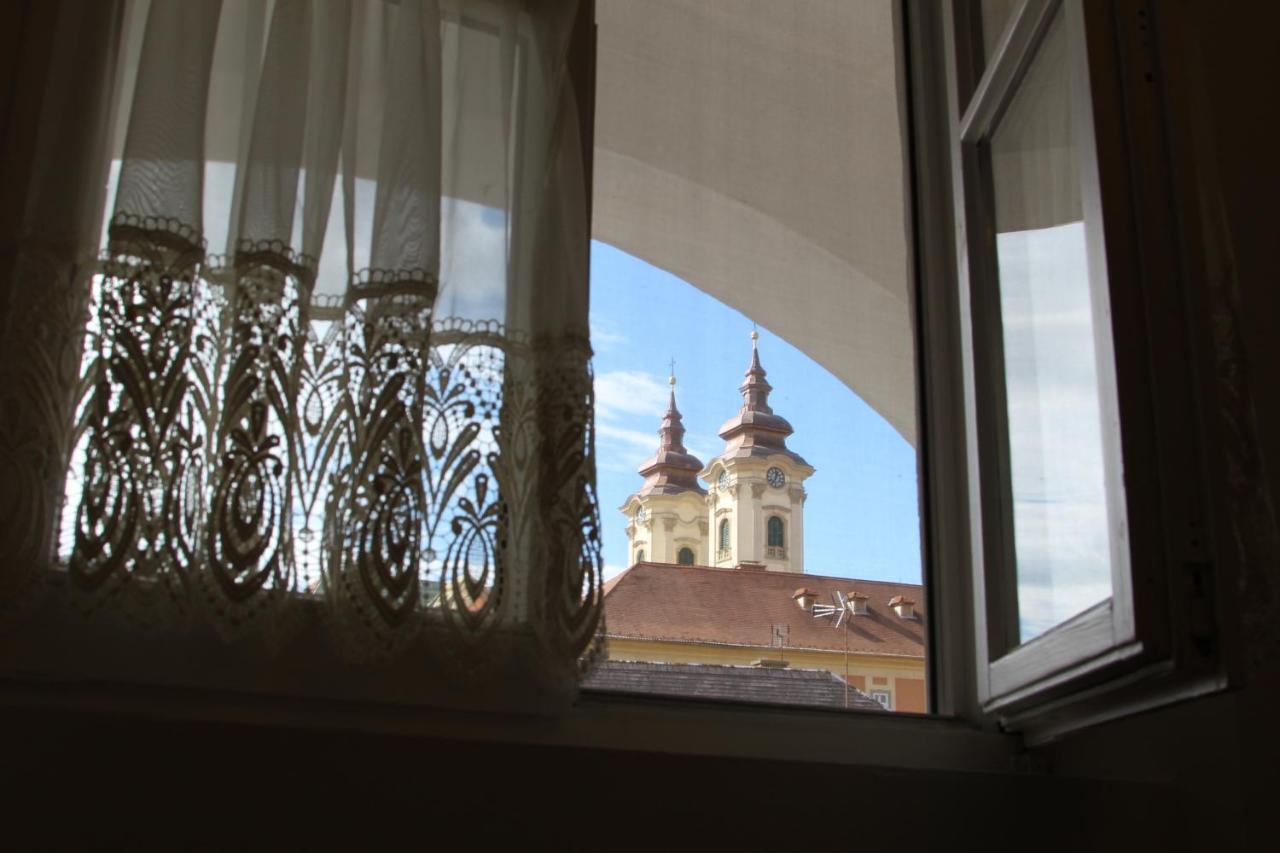 Demetrovics Udvarház Eger Exterior foto